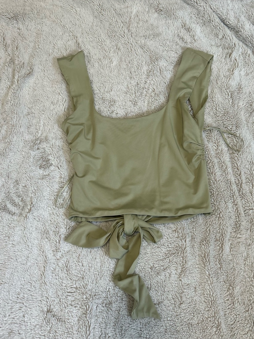 Isalis Backless Top - Picture 2 of 8